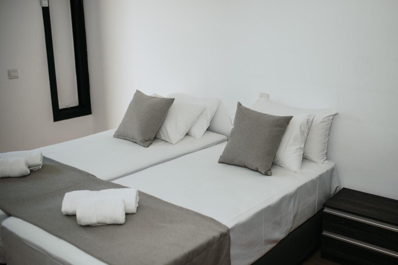 Ovis Hotel Apartments Ayia Napa Exteriör bild