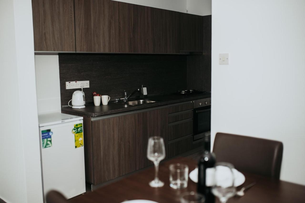Ovis Hotel Apartments Ayia Napa Exteriör bild