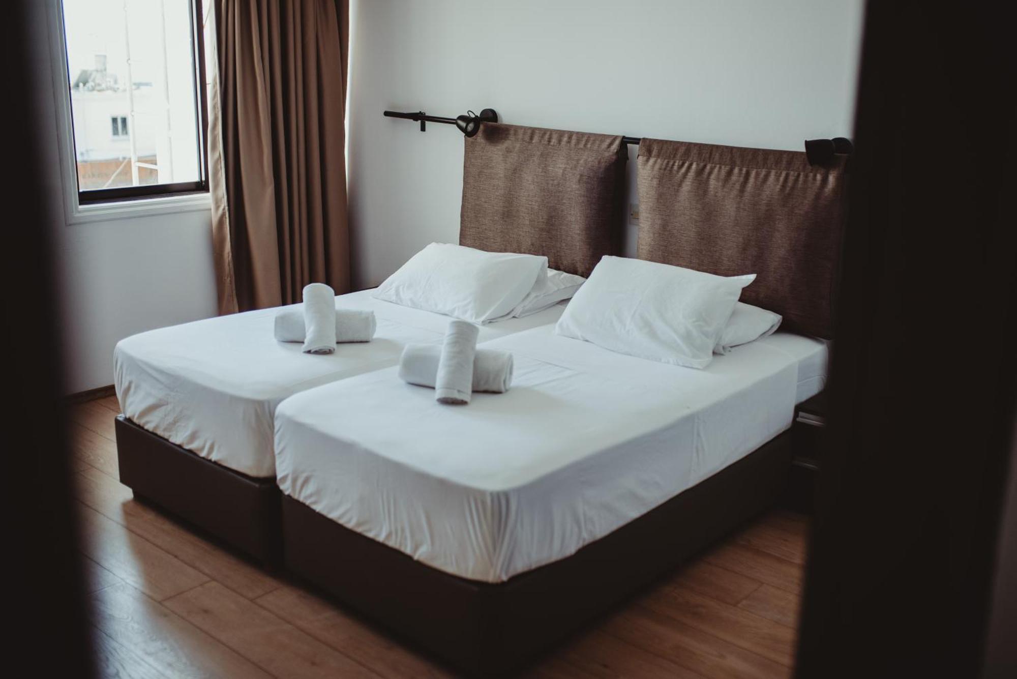 Ovis Hotel Apartments Ayia Napa Exteriör bild
