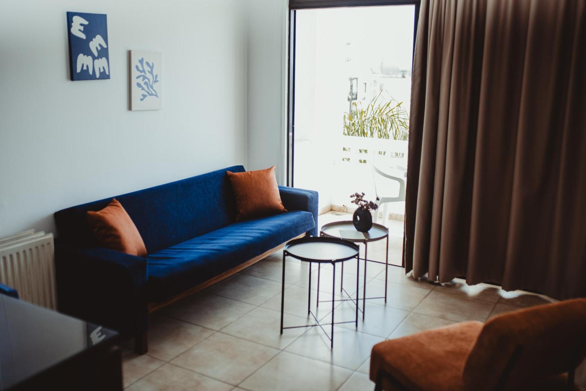 Ovis Hotel Apartments Ayia Napa Exteriör bild